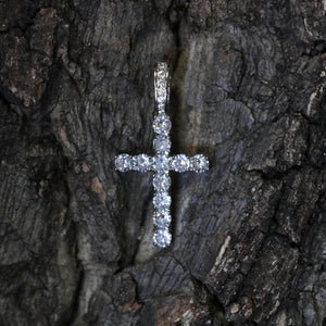 Diamond Cross in White Gold Pendant